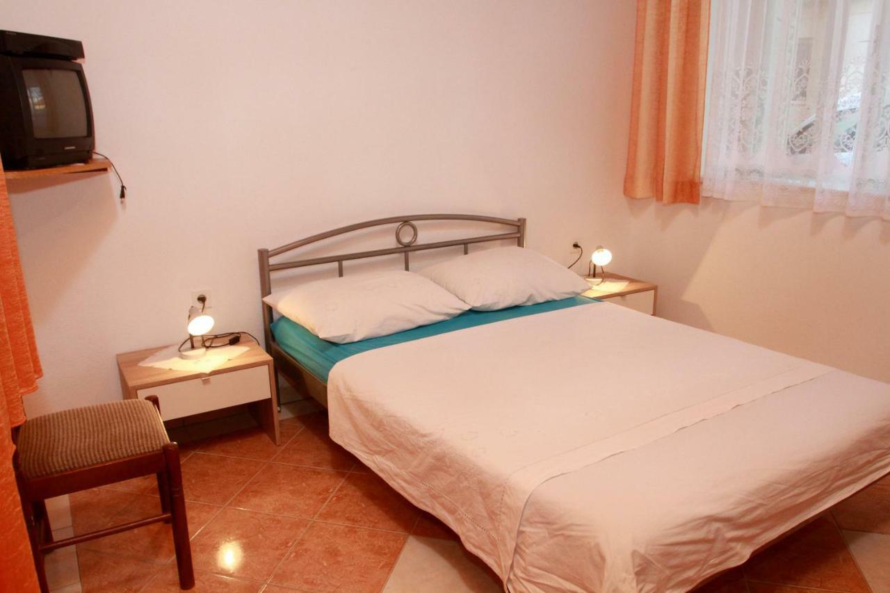 Appartamento Raos Iva Traù Esterno foto