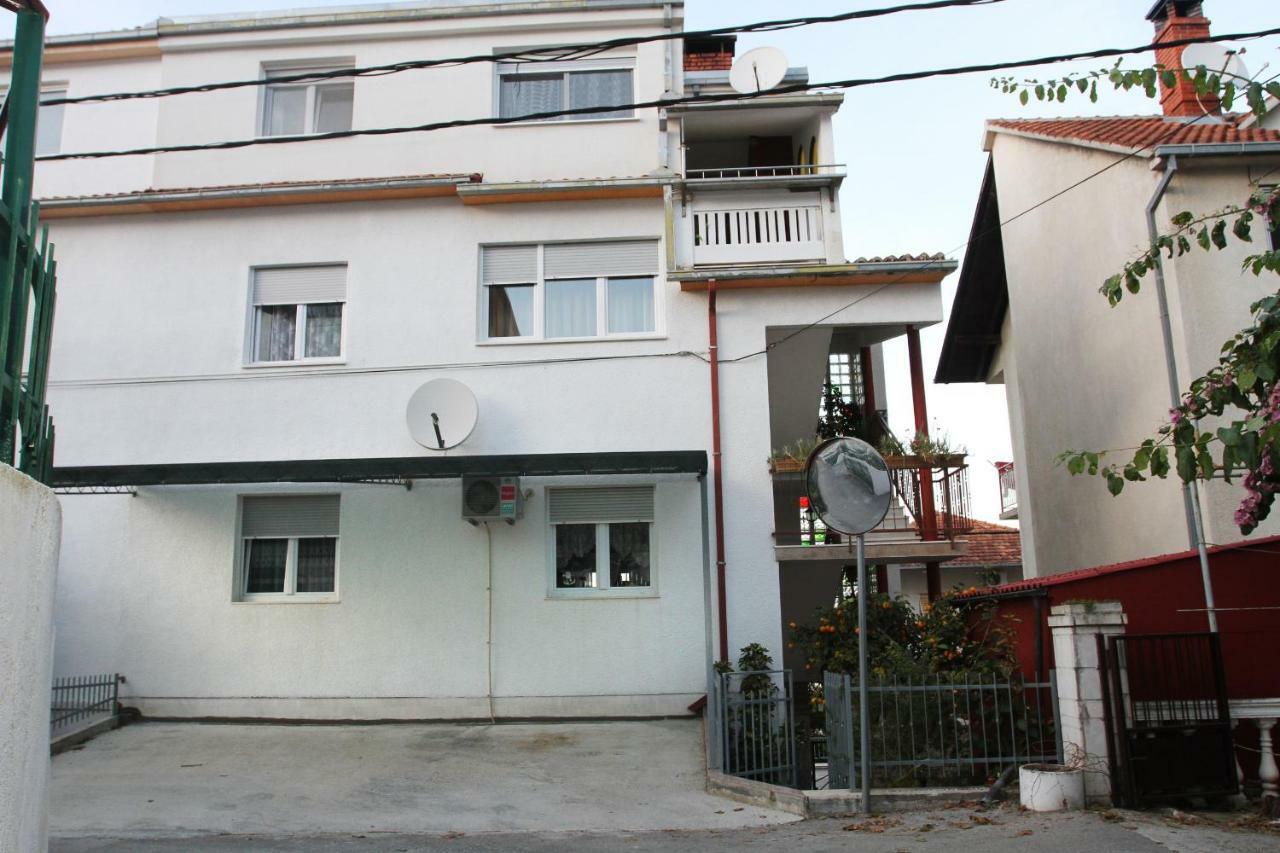 Appartamento Raos Iva Traù Esterno foto